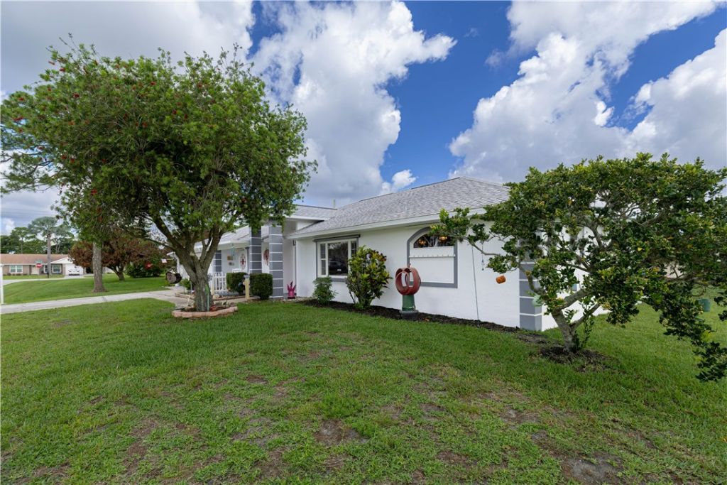 572 Citrus Avenue, Sebastian, FL 32958 Photo