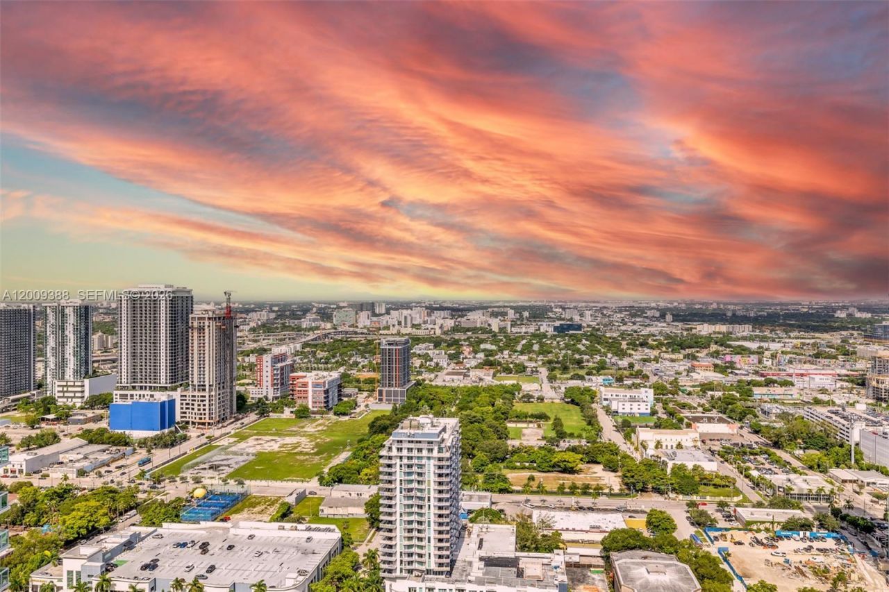 1800 N Bayshore Dr, Unit 4208, Miami, FL 33132 Photo