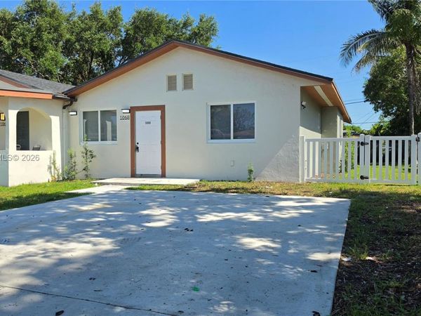 1068 NW 112th St , Unit 1068, Miami, FL 33168