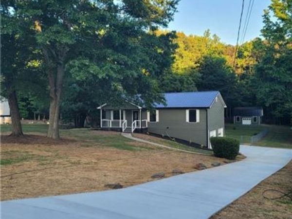 1625 Peachtree Circle, Lawrenceville, GA 30043