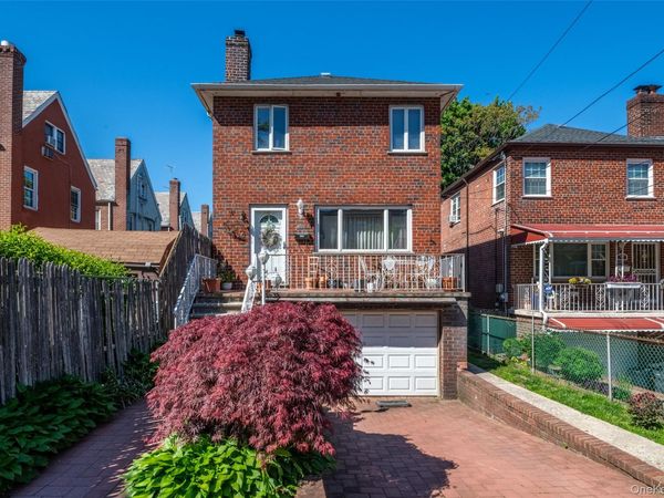 1515 Bantam Place , Bronx, NY 10469