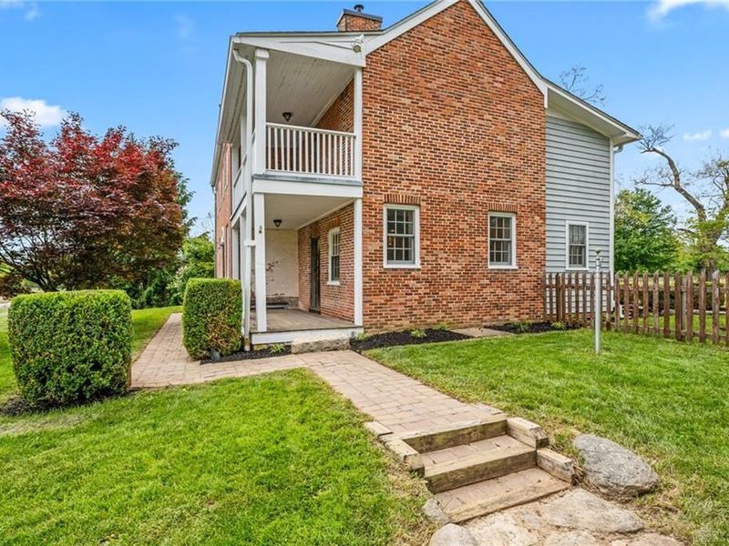 1570 Hilt Road, Miami Township, OH 45387 Photo 9