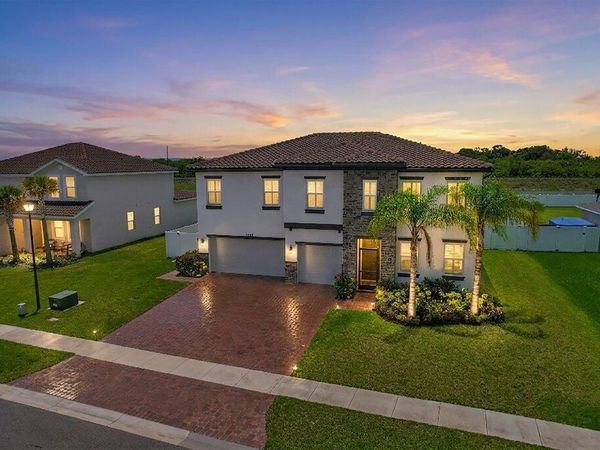 7528 NW Deysbrook Lane, Port St. Lucie, FL 34987