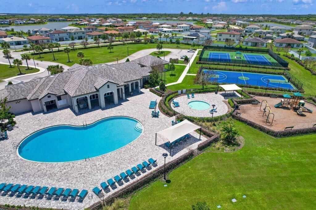 7528 NW Deysbrook Lane, Port Saint Lucie, FL 34987 Photo