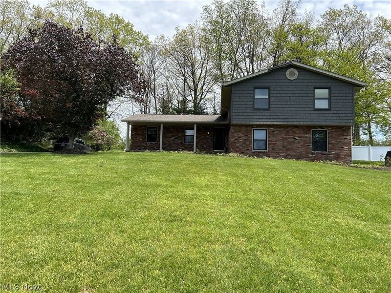 11210 Billingham Avenue NW, Uniontown, OH 44685 Photo 1