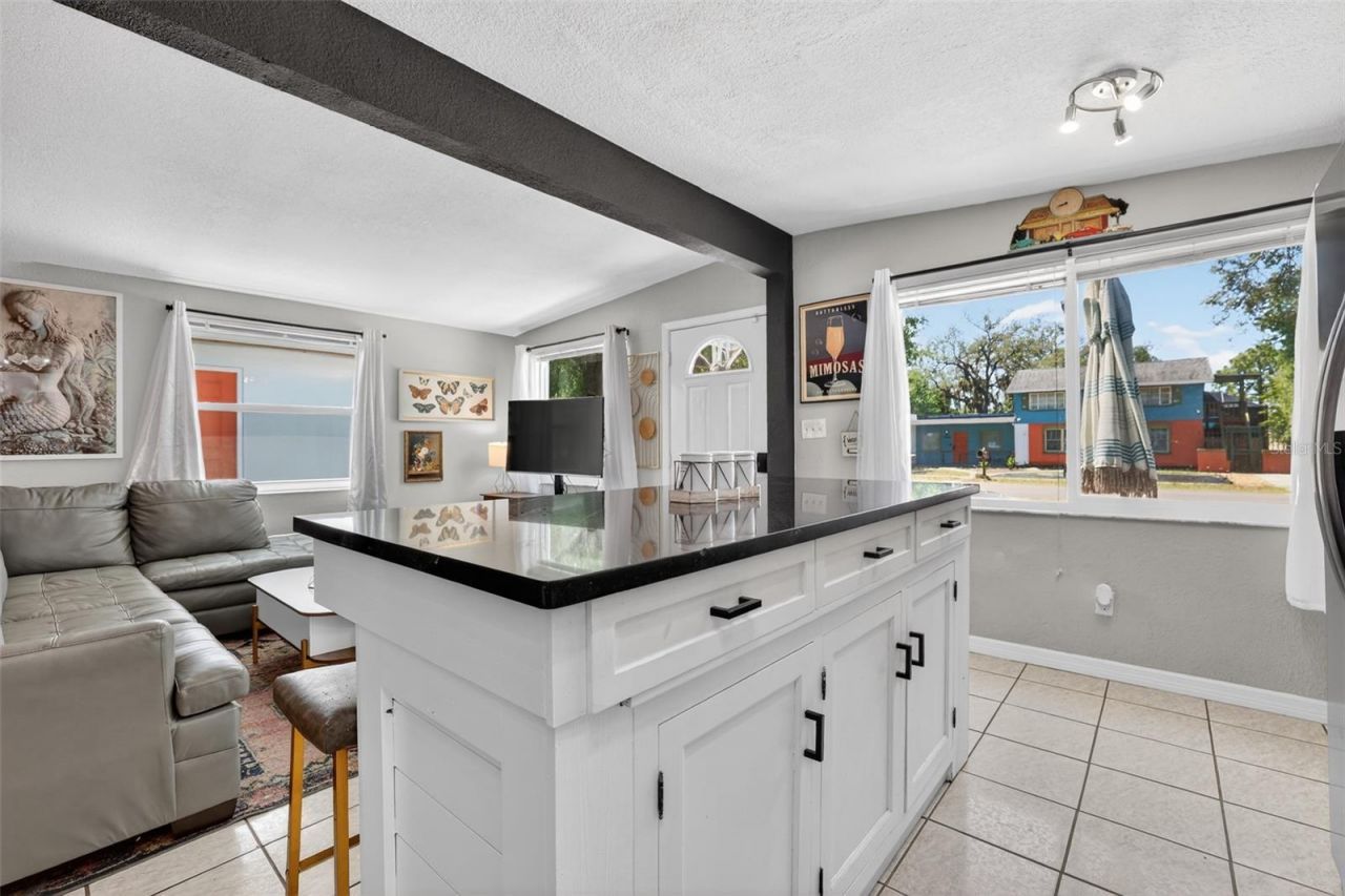 5025 9th Avenue S, Gulfport, FL 33707 Photo
