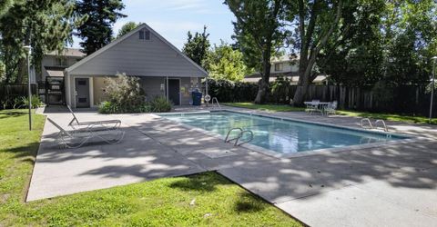 30 Park Place Ct, Sacramento, CA 95831 Photo