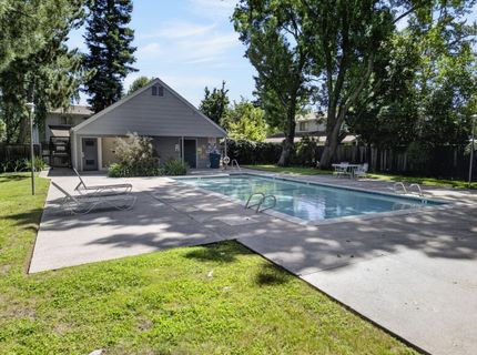 30 Park Place Ct, Sacramento, CA 95831 Photo