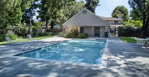 30 Park Place Ct, Sacramento, CA 95831 Photo
