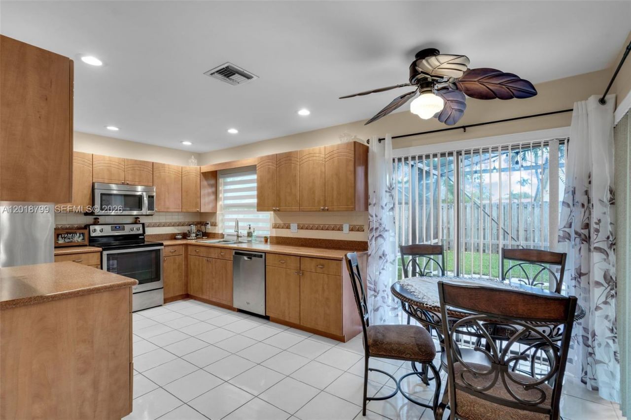 7817 Sunflower Dr , Margate, FL 33063 Photo