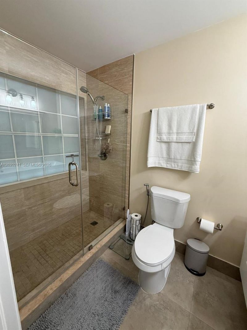 6950 NW 173rd Dr, Unit 2202, Hialeah, FL 33015 Photo