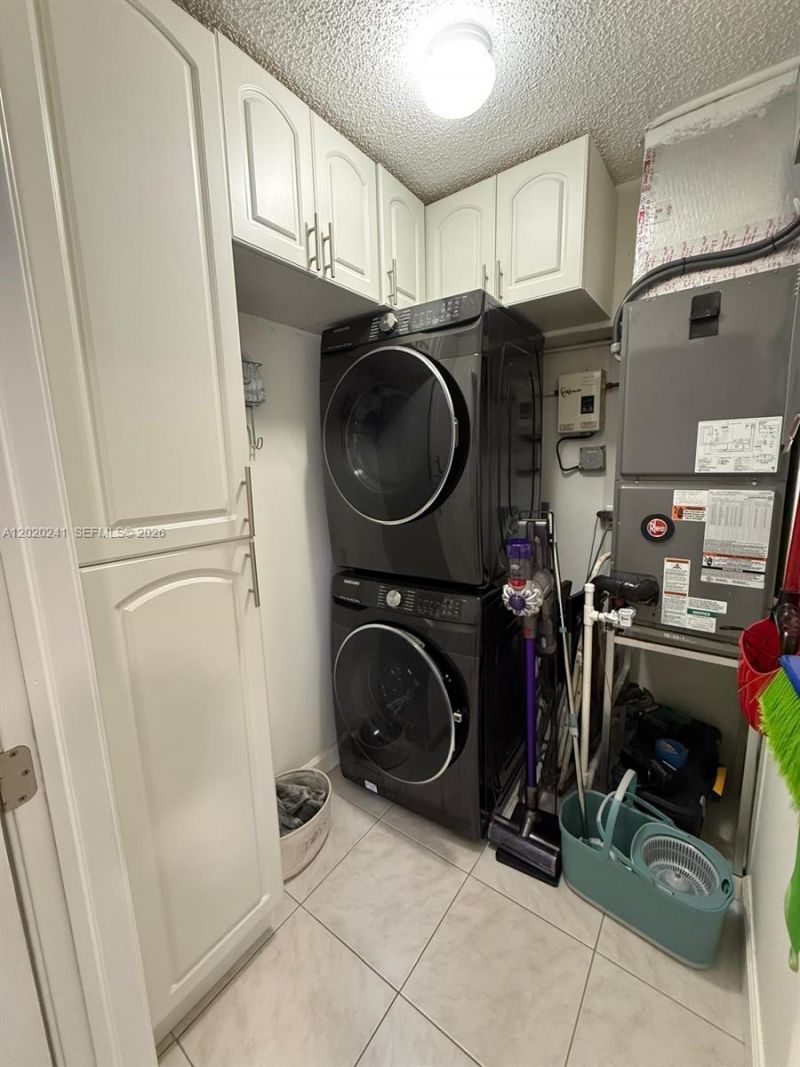 6950 NW 173rd Dr, Unit 2202, Hialeah, FL 33015 Photo