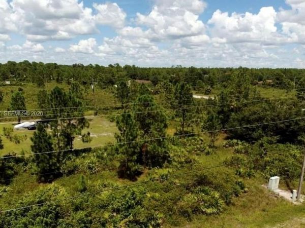 303 E 10th ST , Lehigh Acres, FL 33972