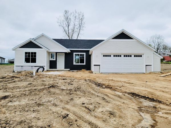 10555 68th Street SE, Alto, MI 49302
