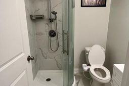 2304 Skyler Drive photo 4