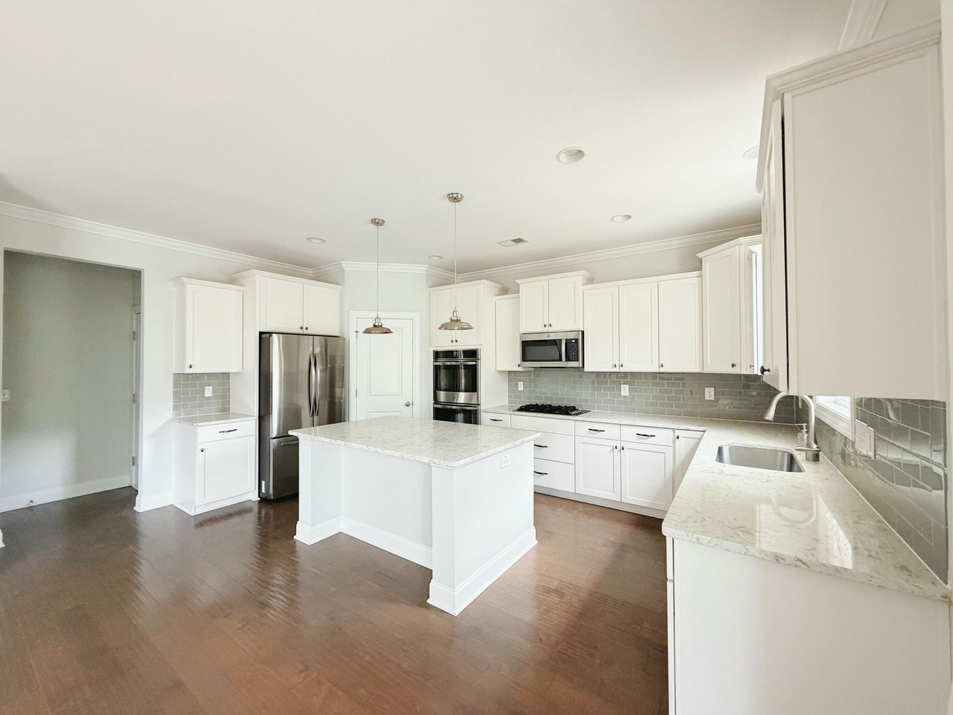 2304 Skyler Drive Photo 7
