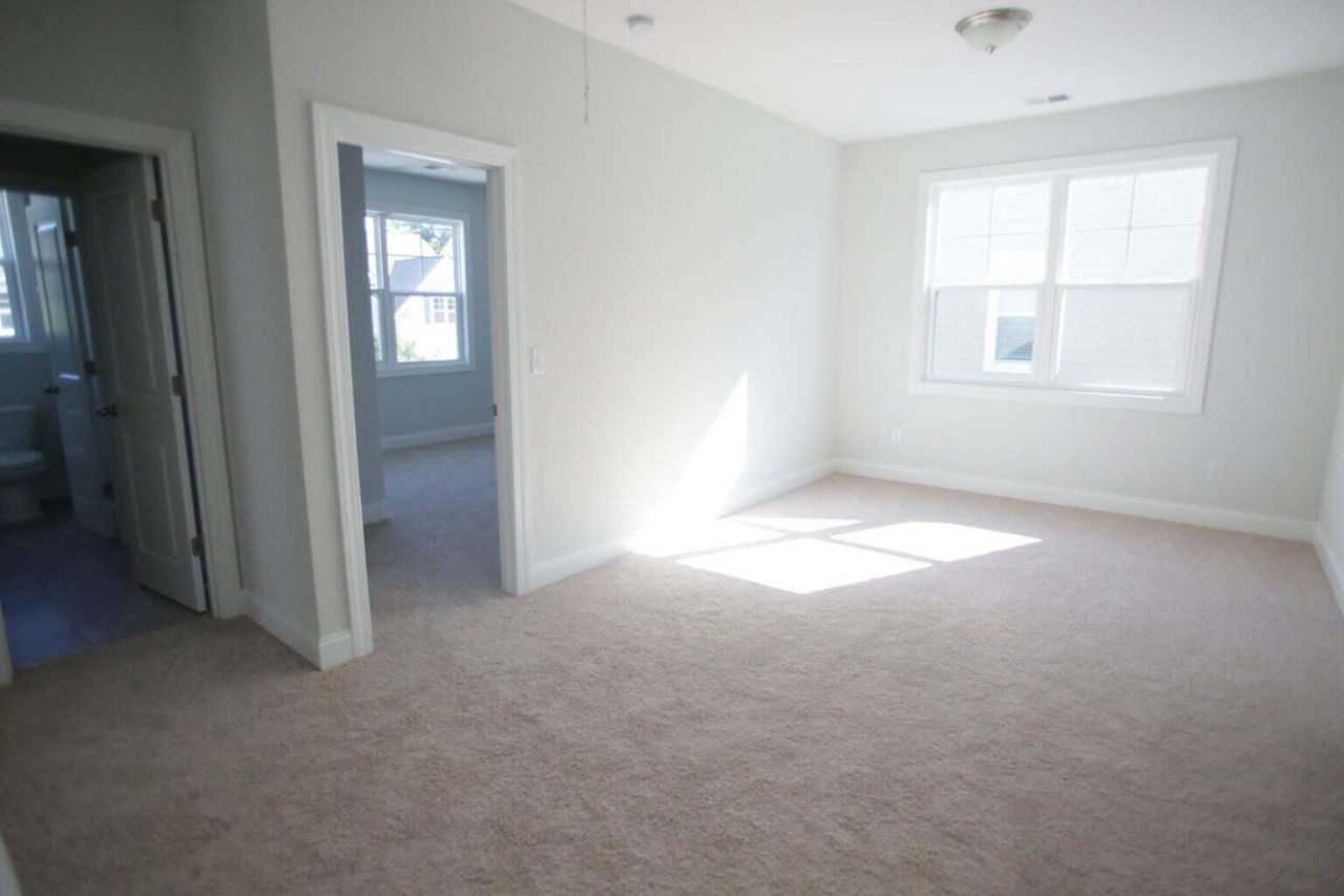 2304 Skyler Drive Photo 8