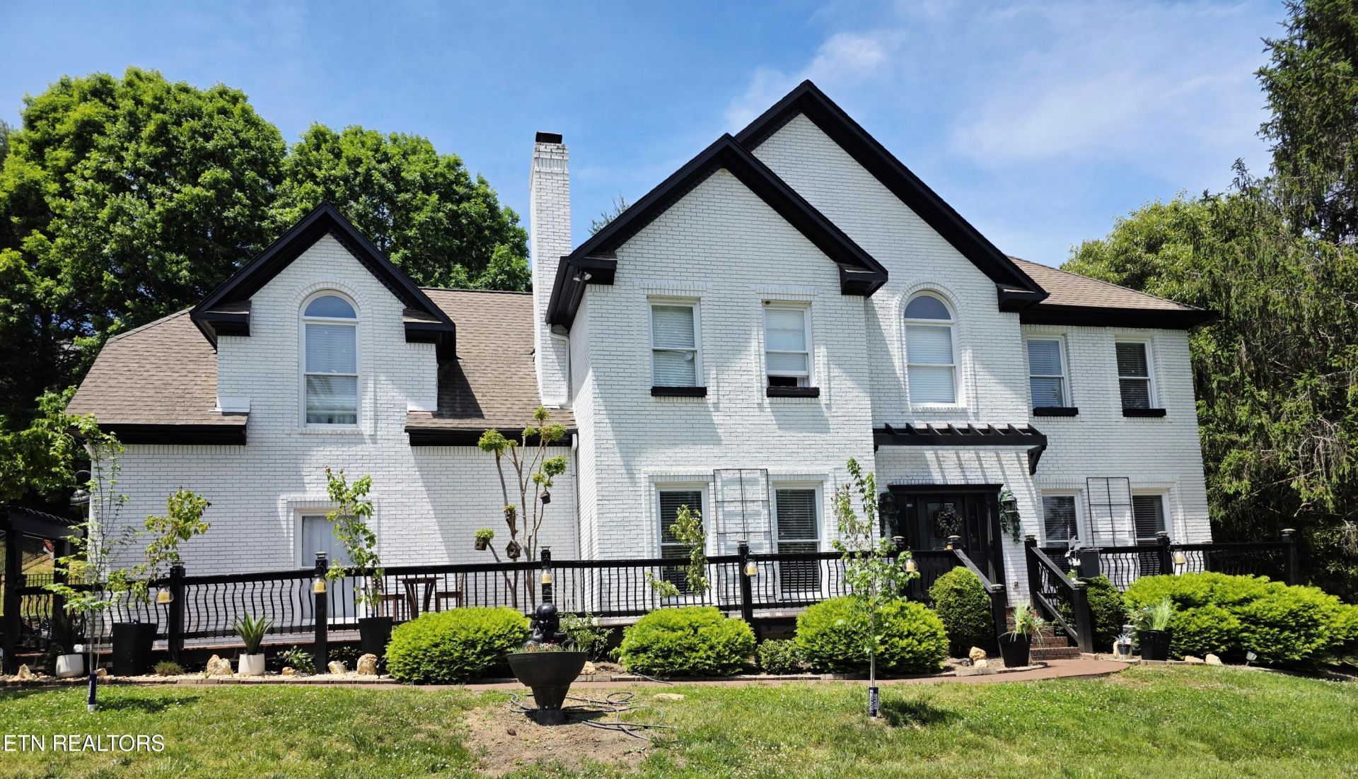 15 Radisson Cove, Oak Ridge, TN 37830 Main Photo