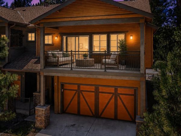 10183 Palisades Drive, Truckee, CA 96161