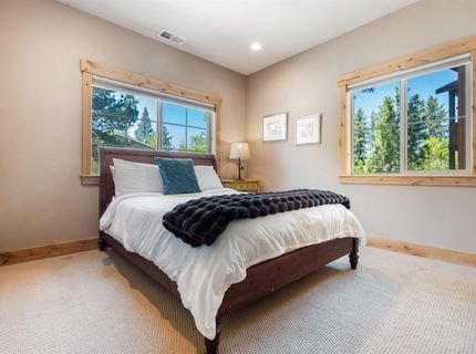 10183 Palisades Drive, Truckee, CA 96161 Photo