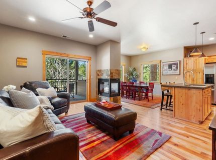 10183 Palisades Drive, Truckee, CA 96161 Photo