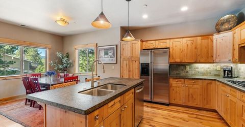 10183 Palisades Drive, Truckee, CA 96161 Photo