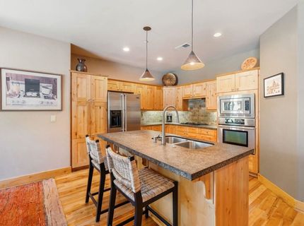 10183 Palisades Drive, Truckee, CA 96161 Photo
