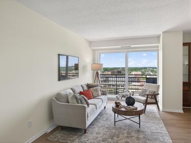 66 9th Street E, Unit 2102, Saint Paul, MN 55101
