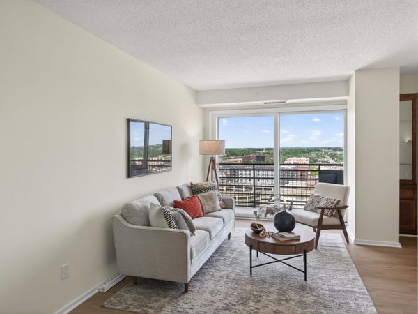66 9th Street E, Unit 2102, Saint Paul, MN 55101