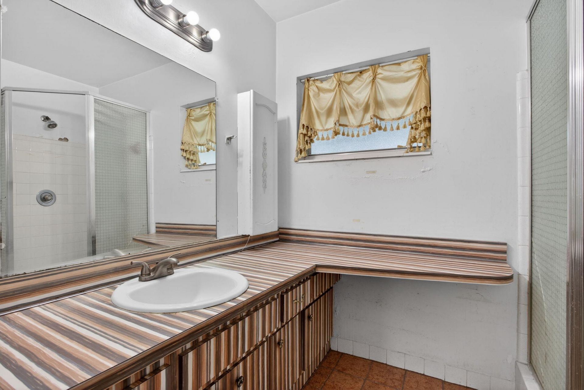 2540 NW 34th Terrace, Lauderdale Lakes, FL 33311 Photo