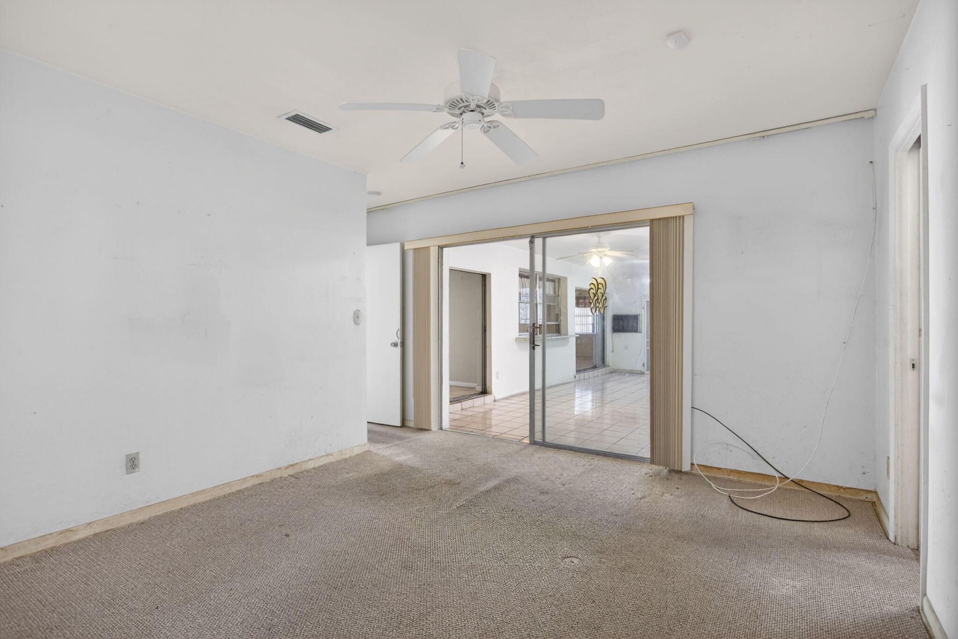 2540 NW 34th Terrace, Lauderdale Lakes, FL 33311 Photo