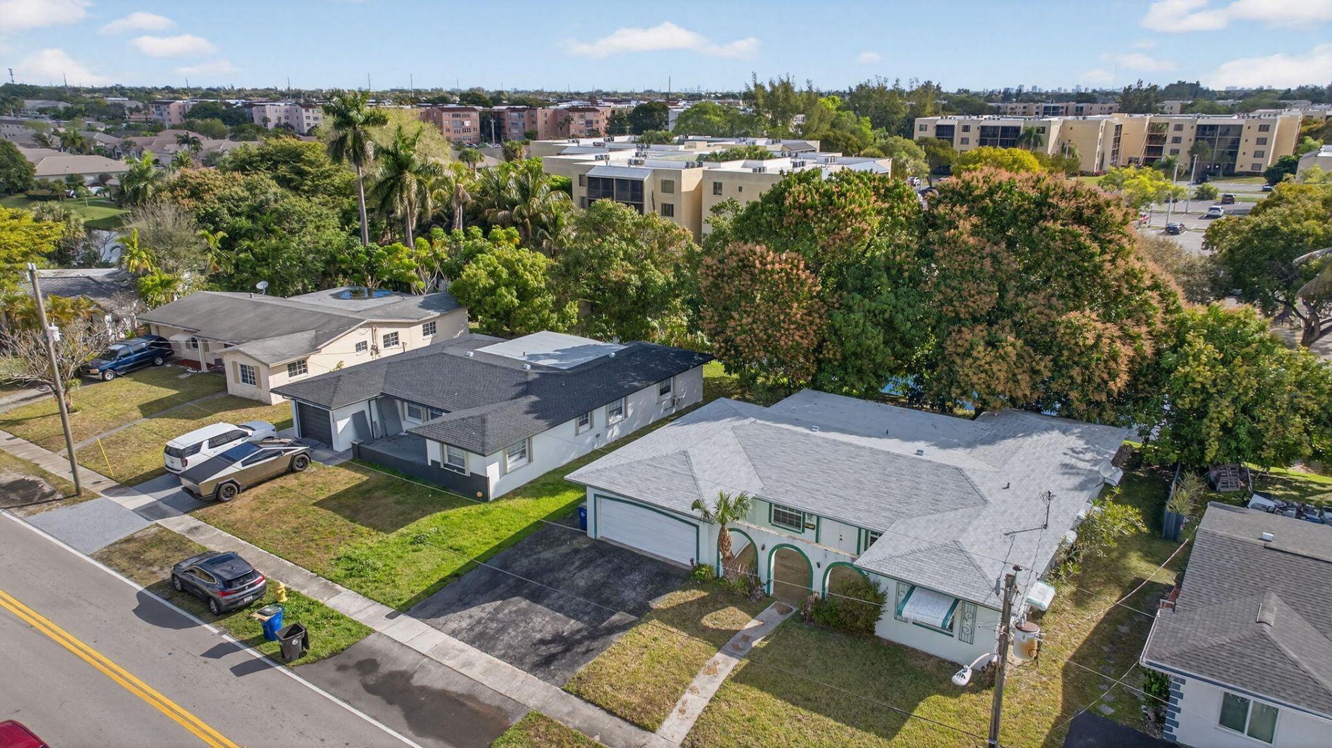 2540 NW 34th Terrace, Lauderdale Lakes, FL 33311 Photo