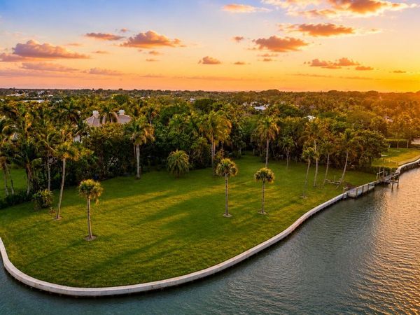 6 Timor Street, Sewalls Point, FL 34996
