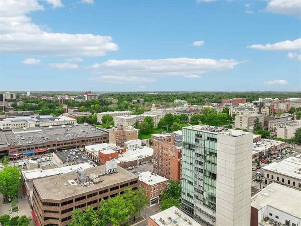 201 E Washington St, Unit No. 1102, Iowa City, IA 52240