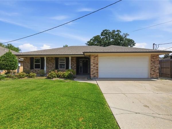 402 AVENUE A Avenue, Belle Chasse, LA 70037