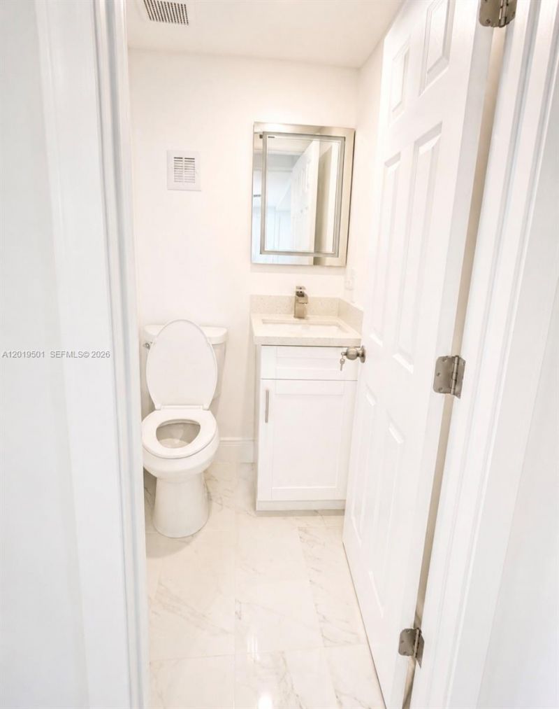 1881 NW 157th St, Miami Gardens, FL 33054 Photo