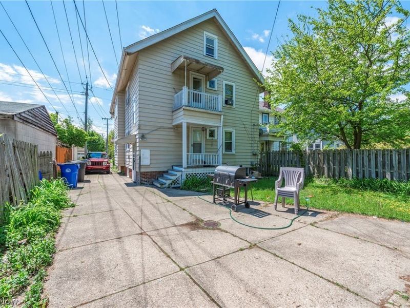 10014 Almira Avenue, Cleveland, OH 44111 Photo 5