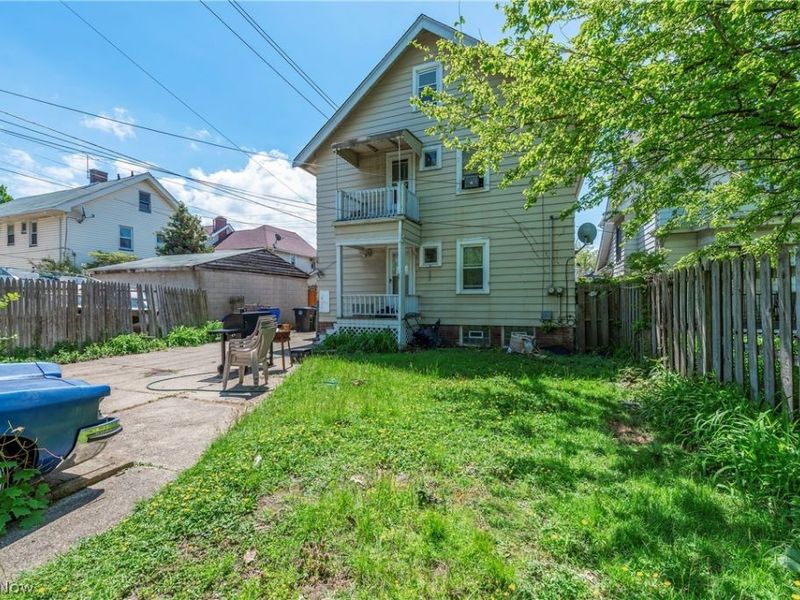 10014 Almira Avenue, Cleveland, OH 44111 Photo 6