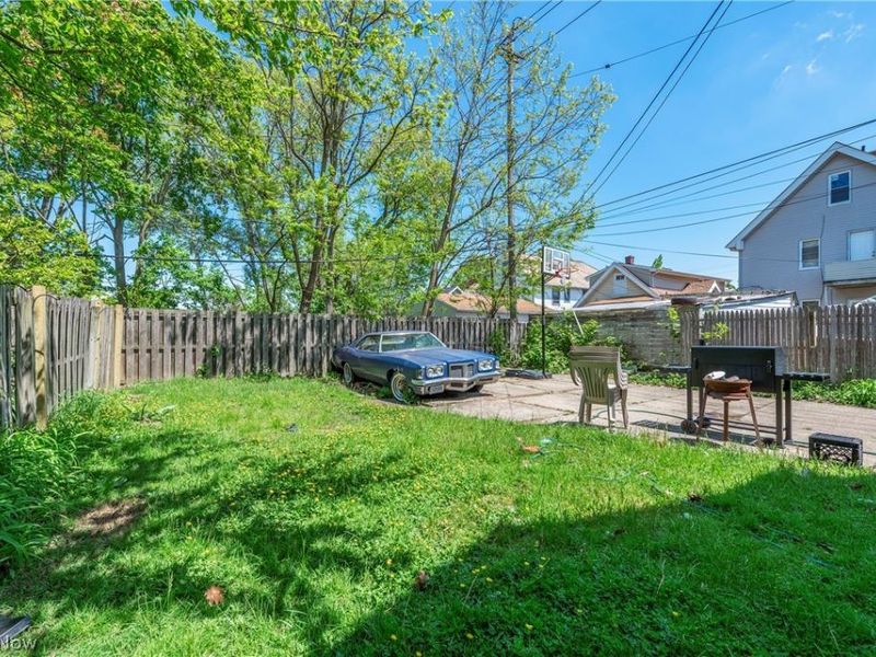 10014 Almira Avenue, Cleveland, OH 44111 Photo 7