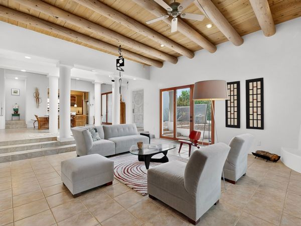 1033 Brisa Circle, Santa Fe, NM 87507