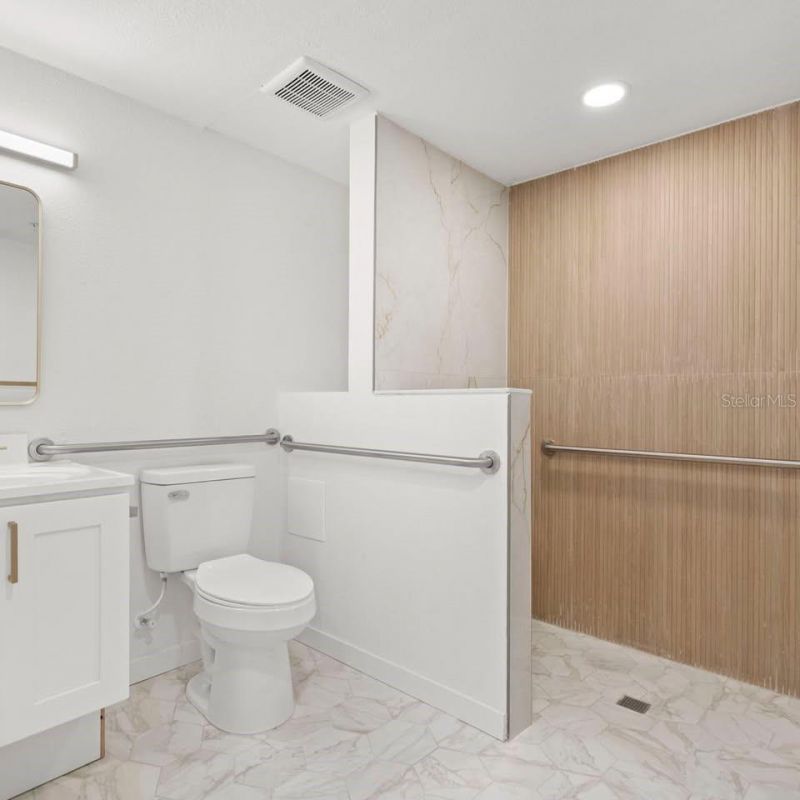 3103 16th Street N, Unit 3103, Saint Petersburg, FL 33704 Photo