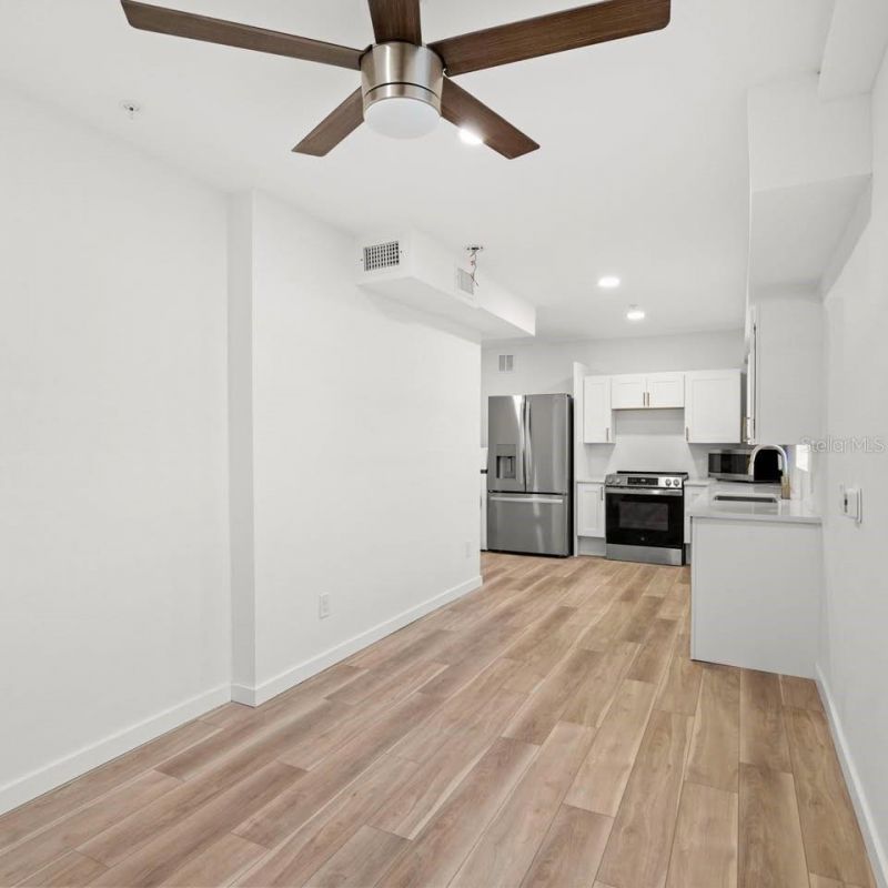 3103 16th Street N, Unit 3103, Saint Petersburg, FL 33704 Photo