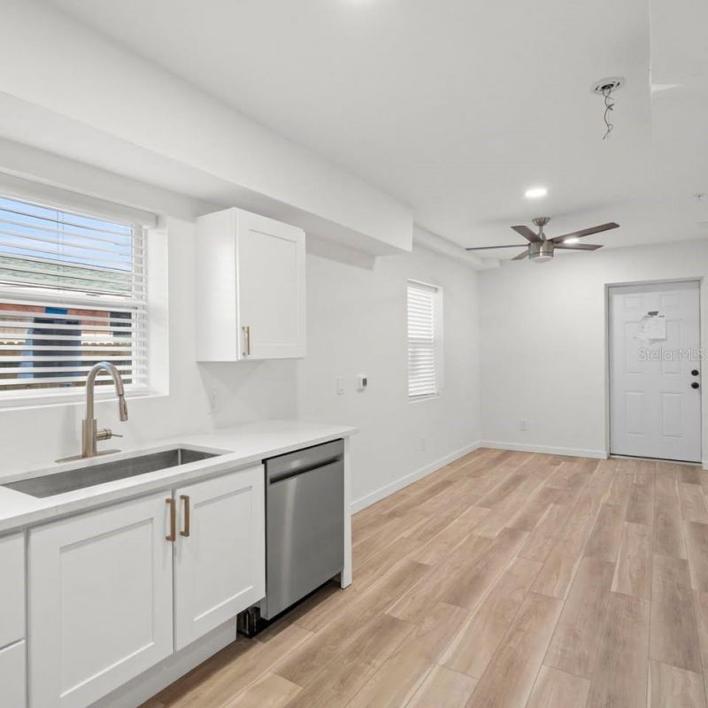 3103 16th Street N, Unit 3103, Saint Petersburg, FL 33704 Photo