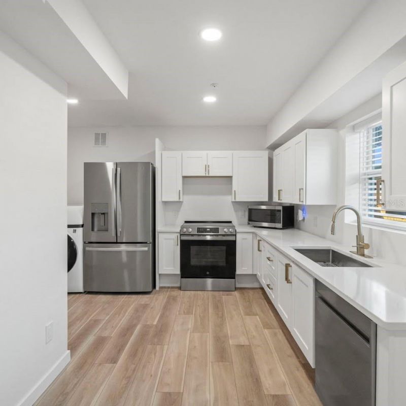 3103 16th Street N, Unit 3103, Saint Petersburg, FL 33704 Photo