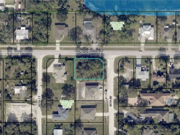 8665 95th Avenue, Vero Beach, FL 32967