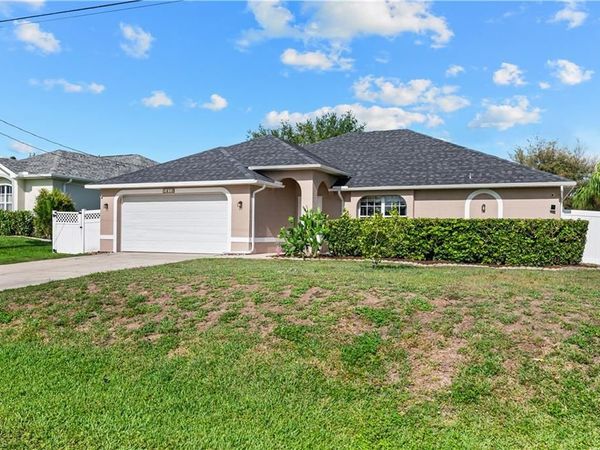 1418 SW 11th PL , CAPE CORAL, FL 33991