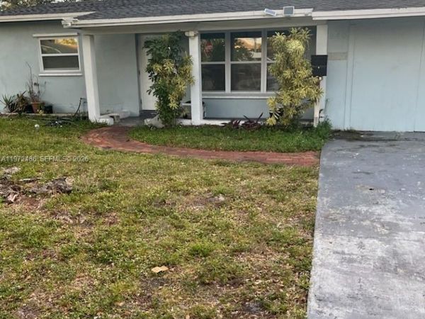 840 NE 32nd Ct , Pompano Beach, FL 33064