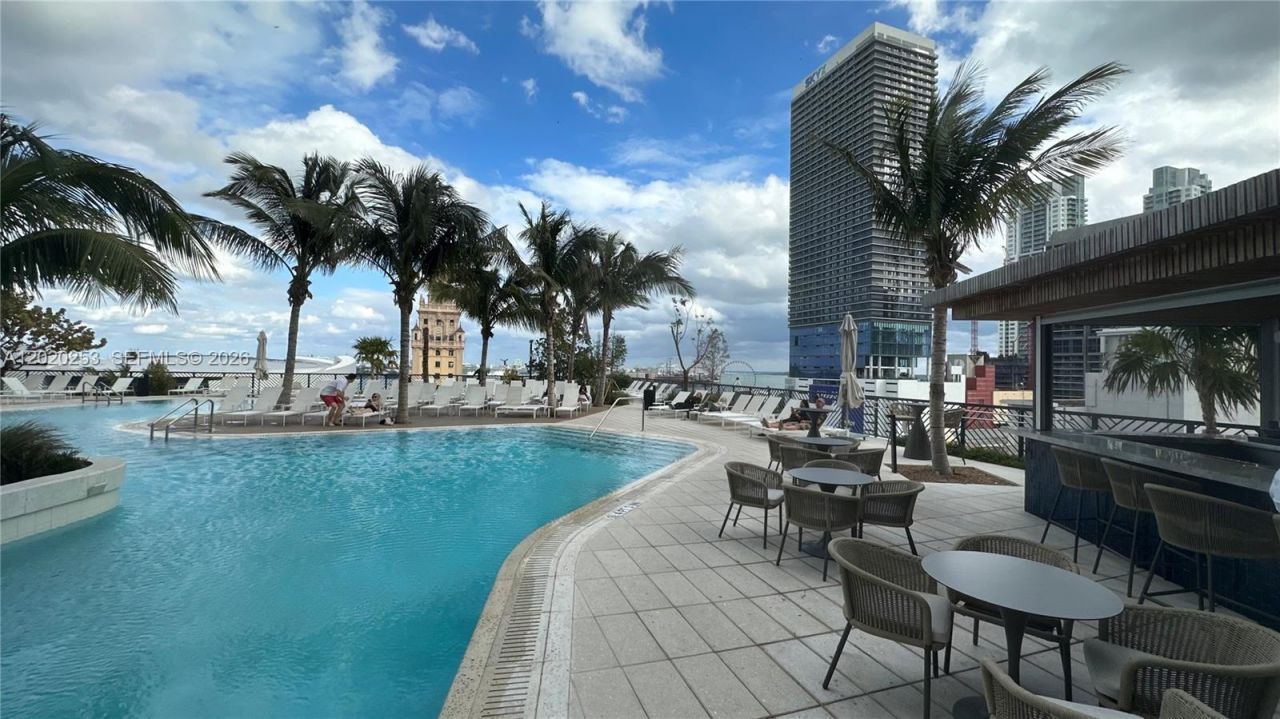 601 NE 1st Ave , Unit 3807, Miami, FL 33132 Photo