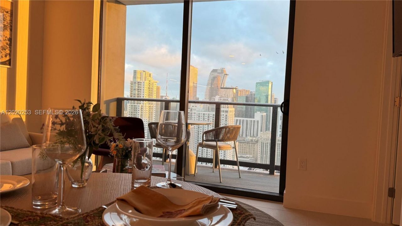 601 NE 1st Ave , Unit 3807, Miami, FL 33132 Photo