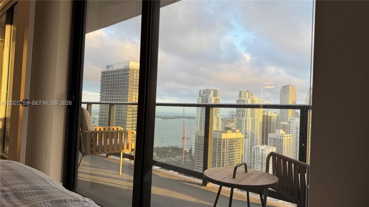 601 NE 1st Ave , Unit 3807, Miami, FL 33132 Photo